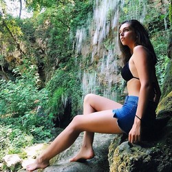 Julie thn (fitgirl) 97f1a61215366604
