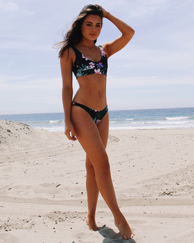 Ava Allan - bikini instagram - 04/21/18. 