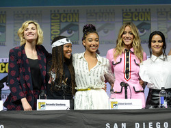 Jodie Whittaker, Regina King, Amandla Stenberg, Chloe Bennet ,Camila Mendes - 'Entertainment Weekly Women Who Kick Ass' panel during Day 3 of Comic-Co