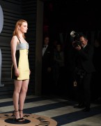Эмма Стоун (Emma Stone) The 2018 Vanity Fair Oscar Party in Beverly Hills, 04.03.2018 (88xHQ) F29c2d781850453