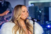 Мэрайя Кэри (Mariah Carey) Performs at the Dick Clark's New Year's Rockin' Eve with Ryan Seacrest (New York, December 31, 2017) 915ab8707530243