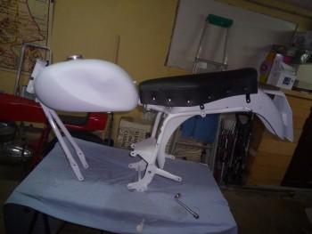 Restauration MONDIAL 125cc Champion Lusso. 823a52677709393