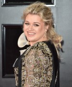 Келли Кларксон (Kelly Clarkson) 60th Annual Grammy Awards, New York, 28.01.2018 (68xHQ) 026cc9741195083
