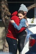 [MQ] Joey King enjoys grabbing lunch at Hugo's in West Hollywood, CA 20/04/2018