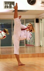 Jessica hugues (fitgirl) 5e9ec61213325414