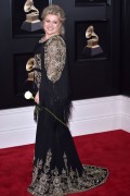 Келли Кларксон (Kelly Clarkson) 60th Annual Grammy Awards, New York, 28.01.2018 (68xHQ) B0ad99741196203