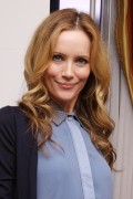 Лесли Манн (Leslie Mann) This Is 40 press conference (Los Angeles, November 17, 2012) Fe76a5685609983