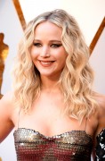 Дженнифер Лоуренс (Jennifer Lawrence) 90th Annual Academy Awards at Hollywood & Highland Center in Hollywood, 04.03.2018 - 85xHQ 4b8cc3880702034