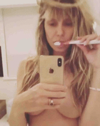 http://thumbs2.imagebam.com/b0/e6/e6/4f765f1252949834.gif