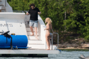 http://thumbs2.imagebam.com/b1/b1/8d/761a0f941956254.gif