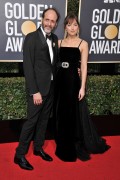 Дакота Джонсон (Dakota Johnson) 75th Annual Golden Globe Awards in Beverly Hills, 07.01.2018 (69xНQ) Bd4c5a741172783