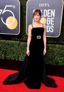 Дакота Джонсон (Dakota Johnson) 75th Annual Golden Globe Awards in Beverly Hills, 07.01.2018 (69xНQ) 4951ce741173233