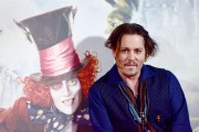 Джонни Депп (Johnny Depp) Alice Through The Looking Glass Photocall at Corinthia (London, May 8, 2016) (57xHQ) 5bc6d6668967263