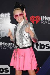 JoJo Siwa - 2018 iHeartRadio Music Awards in Inglewood, CA, 2018-03-11