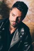 Доминик Купер (Dominic Cooper) Portraits by Caitlin Cronenberg at the ET Canada Festival Central during the 42nd Toronto International Film Festival in Toronto, Canada (September 12, 2017) (2xHQ) 64f72f758276043
