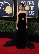 Дакота Джонсон (Dakota Johnson) 75th Annual Golden Globe Awards in Beverly Hills, 07.01.2018 (69xНQ) Bfeac6741172653