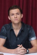 Том Холланд (Tom Holland) Spider-Man Homecoming press conference (Beverly Hills, April 23, 2017) 9b4e7f677593593