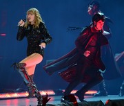 Тейлор Свифт (Taylor Swift) performs during the reputation Stadium Tour at Hard Rock Stadium in Miami, Florida, 18.08.2018 - 100xHQ 07b8c8956015334