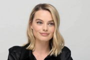 Марго Робби (Margot Robbie) ''I, Tonya'' Press Conference (November 20, 2017) D95d46707609903