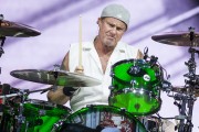 Red Hot Chili Peppers - Perfoms on stage at T in The Park Festival in Strathallan Castle, Scotland, 10.07.2016 (34xHQ) Bf6b2c640848233