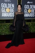 Анджелина Джоли (Angelina Jolie) 75th Annual Golden Globe Awards, California, 07.01.2018 (90xHQ) 180d93729645753