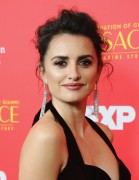 Пенелопа Крус (Penélope Cruz) 'The Assassination Of Gianni Versace_ American Crime Story' premiere in Hollywood, 08.01.2018 (84xHQ) 891061736644783