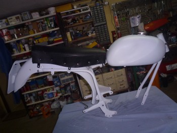 Restauration MONDIAL 125cc Champion Lusso. 78cc11677711873