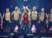 Дженнифер Лопез (Jennifer Lopez) performs onstage during Calibash Los Angeles 2018 at Staples Center (Los Angeles, January 20, 2018)(84xHQ) 54a3af836548863
