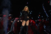 Тейлор Свифт (Taylor Swift) performs during the reputation Stadium Tour at Hard Rock Stadium in Miami, Florida, 18.08.2018 - 100xHQ 268292956015484