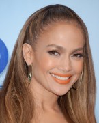 Дженнифер Лопез (Jennifer Lopez) 'World Of Dance' photocall at NBC Universal Lot in Universal City, 30.01.2018 (75xHQ) 9a735e836565873