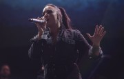 Деми Ловато (Demi Lovato) performing at Free Radio Live in Birmingham, 11.11.2017 (16xHQ) Ebc378656406443