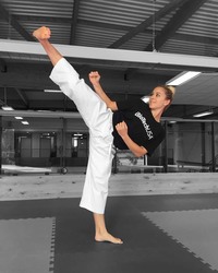 Jessica hugues (fitgirl) 5620001213325104