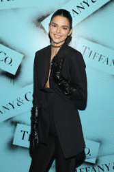 http://thumbs2.imagebam.com/fc/b5/e9/e77e351123144434.gif
