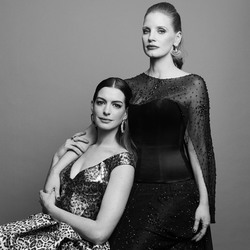 Anne Hathaway & Jessica Chastain - photoshoot during the 76th Golden Globe Awards in Los Angeles 01/06/2019