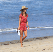 http://thumbs2.imagebam.com/fe/b2/b2/5f3df0938162154.gif