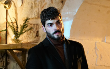 Hercai - Poze oficiale // Rezumate // Fragmente traduse  - Pagina 21 6e5b901370335432