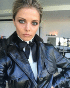 http://thumbs2.imagebam.com/03/b3/d4/4e86191245505904.gif