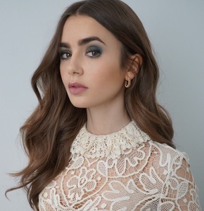 Lily Collins - Page 2 F610a01359871343