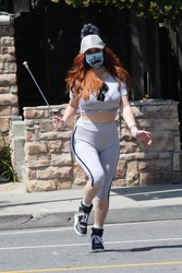 Phoebe Price - Getting in her workout in Studio City 04/01/2020
