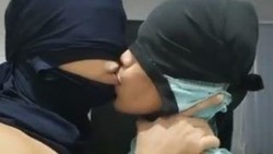 HOT PINOY HALIKAN NG WAGAS