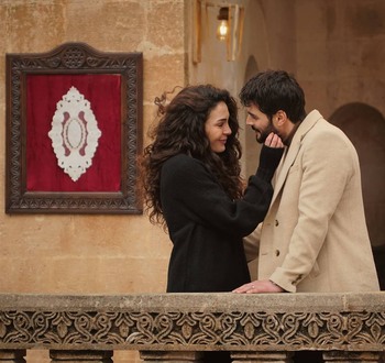 Hercai - Poze oficiale // Rezumate // Fragmente traduse  - Pagina 20 0a85091368870124