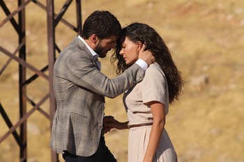 Hercai - Poze oficiale // Rezumate // Fragmente traduse  - Pagina 4 113a741318195558