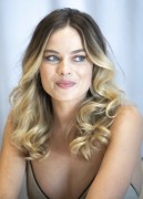 Марго Робби (Margot Robbie) 'Once Upon A Time In Hollywood' press conference (July 12, 2019) C683651340141191