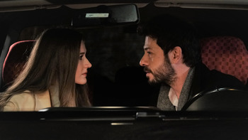 Hercai - Poze oficiale // Rezumate // Fragmente traduse  - Pagina 21 40b7271370335443