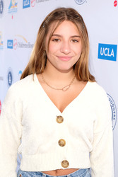 Mackenzie Ziegler - 20th Annual "Party on the Pier" at Pacific Park  Santa Monica Pier in Santa Monica, CA, 2019-11-03