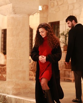 Hercai - Poze oficiale // Rezumate // Fragmente traduse  - Pagina 23 25baf91373081266