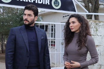 Hercai - Poze oficiale // Rezumate // Fragmente traduse  - Pagina 11 E78d761335738953