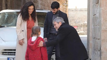 Hercai - Poze oficiale // Rezumate // Fragmente traduse  - Pagina 12 8ed2561338773517