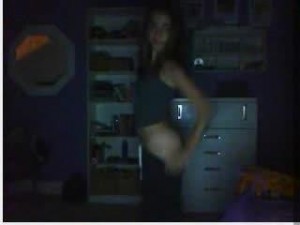 [Image: 19850c1361145646.jpg]