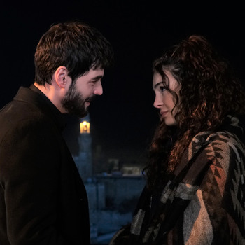 Hercai - Poze oficiale // Rezumate // Fragmente traduse  - Pagina 21 5418cd1368874399